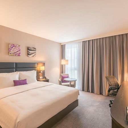 Hilton Garden Inn Frankfurt City Centre Frankfurt am Main Bagian luar foto