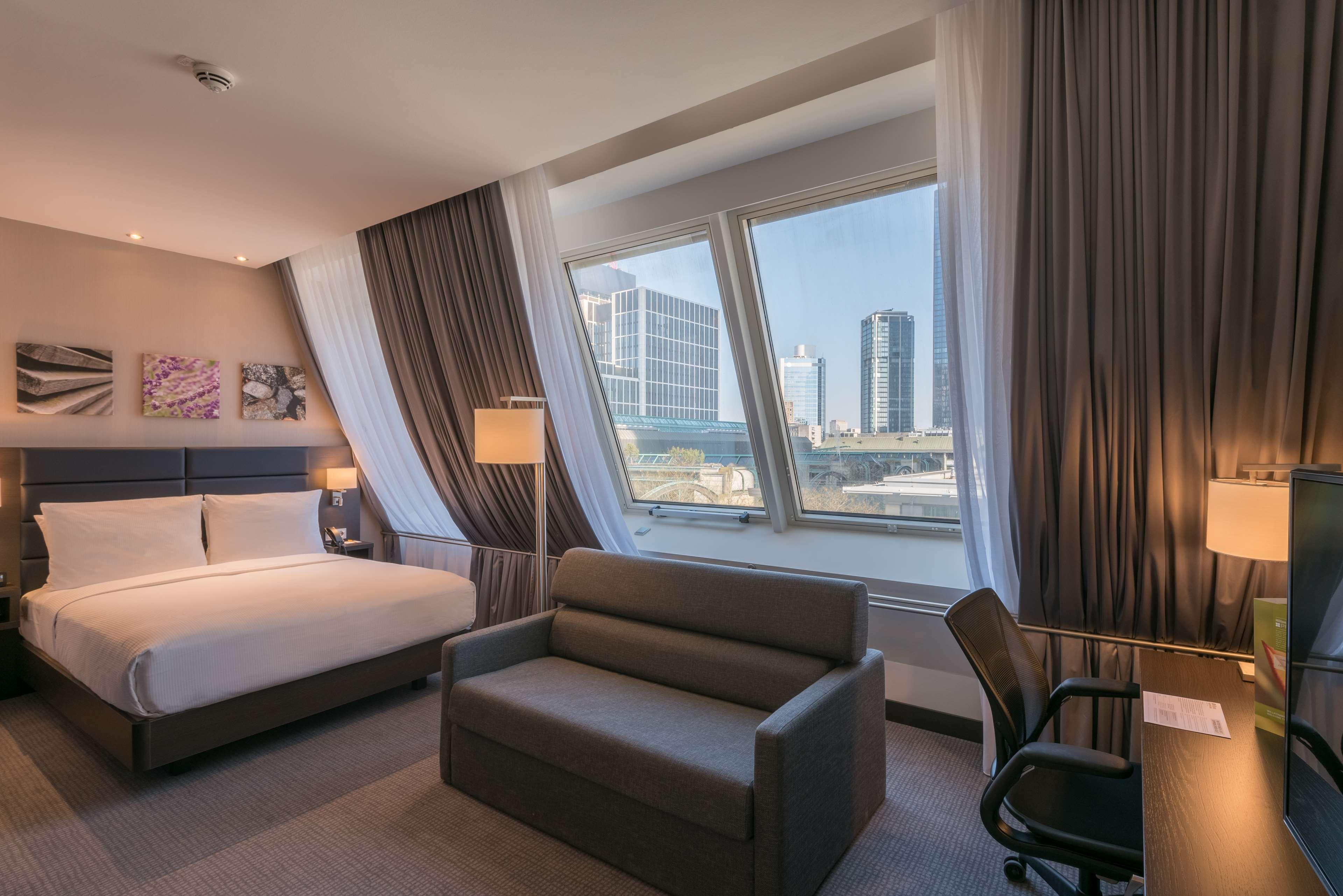 Hilton Garden Inn Frankfurt City Centre Frankfurt am Main Bagian luar foto