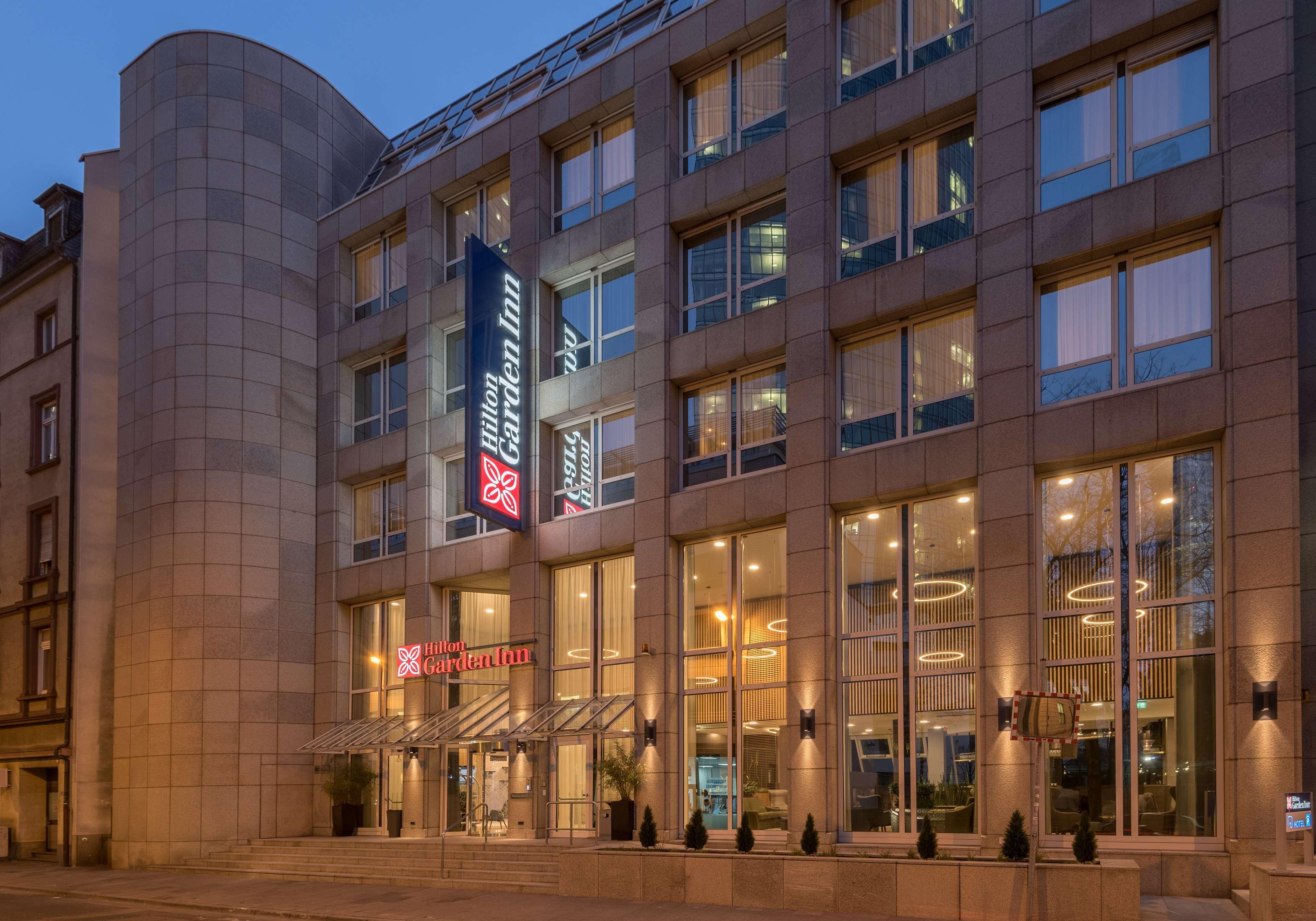 Hilton Garden Inn Frankfurt City Centre Frankfurt am Main Bagian luar foto